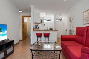 Sunny apartment in the Center, 5 min. from the Beach